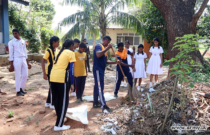 Security Forces (East) Conduct School Cleaning & Renovation Program