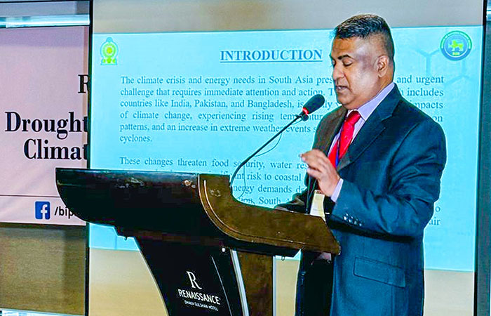 Colonel M.B.B.N Herath RSP Discusses Climate Security at Dhaka Conference