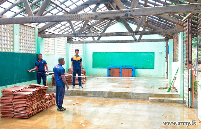 The Troops of 10 SLA Renovate St. Joseph College in Mathagal