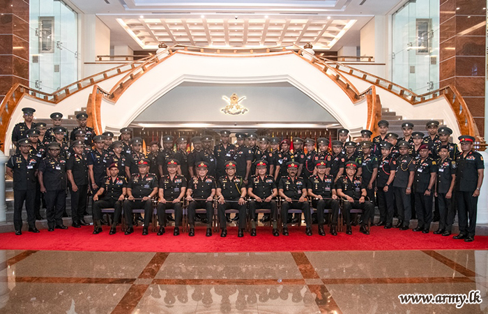 Student Officers of SCC No. 13 Visit Army Headquarters