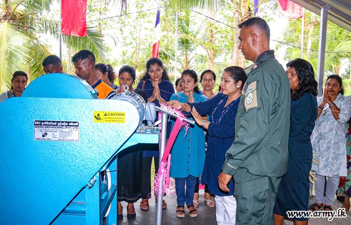 SLNG-SVB Launches Coconut Husk Project for Fundraising