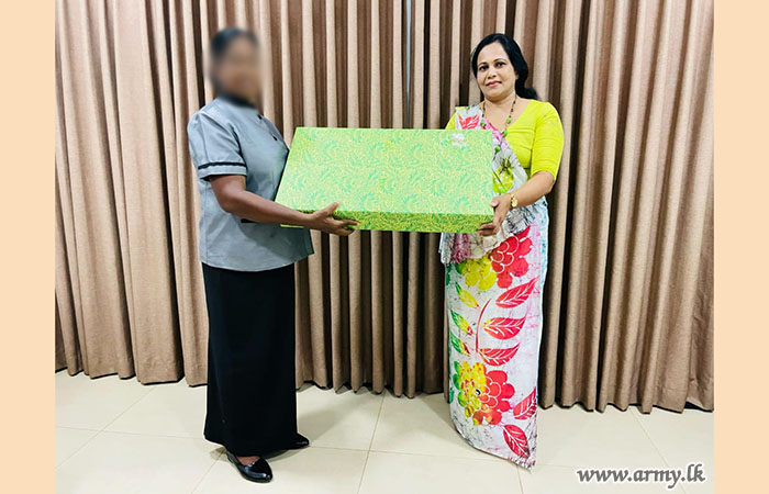 SLAWC-SVB Conducts a Gift Packs Distribution Programme