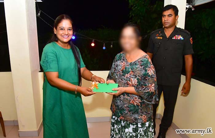 SLSR-SVB Offers Dinner to an Elders' Home