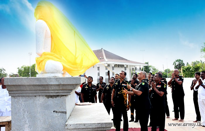 Commander Security Forces (Wanni) Visits Historical and Religious Sites in Anuradhapura