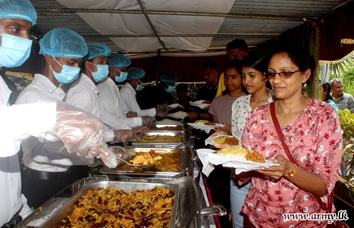 පොසොන් උත්සවය සැමරීමට ආරක්‍ෂක සේනා මූලස්ථානය - යාපනය භටපිරිස් එක් වෙයි