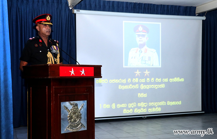 ශ්‍රී ලංකා යුද්ධ හමුදා පොදු සේවා බලකායේ  බලකාධිපති, 1 ශ්‍රී ලංකා යුද්ධ හමුදා පොදු සේවා බලකායේ නිල සංචාරයක