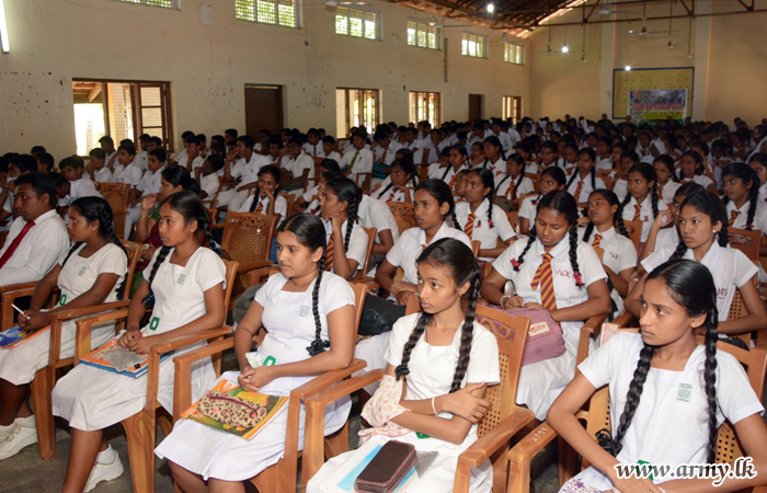 22 Division Helps GCE (A/L) Candidates Sitting August Exam 
