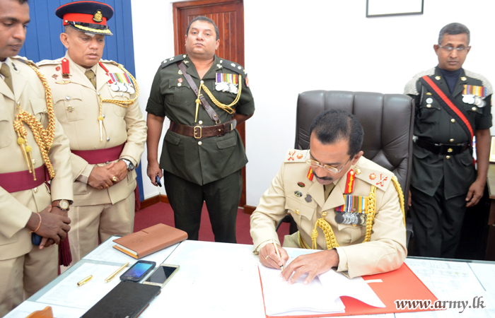 புதிய 51 ஆவது படைப் பிரிவின் படைத் தளபதி பதவியேற்று