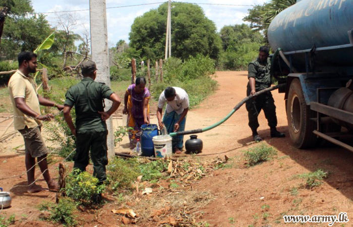 56 Division Troops Begin Supply of Drinking Water to More than 45,000 Drought-Affected Wanni Civilians