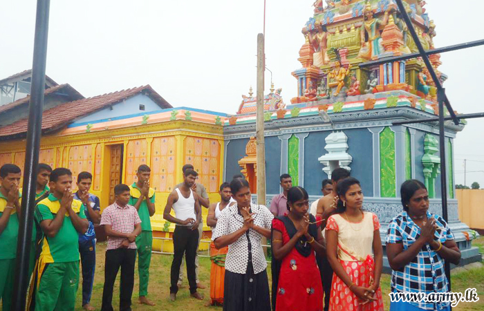 கிளிநொச்சியில் இடம் பெற்ற தீபாவளி நிகழ்வுகள் 