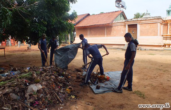 කිලිනොච්චි ප්‍රදේශයේ ප්‍රජා සත්කාරක ශ්‍රමදාන වැඩසටහන් රැසක්