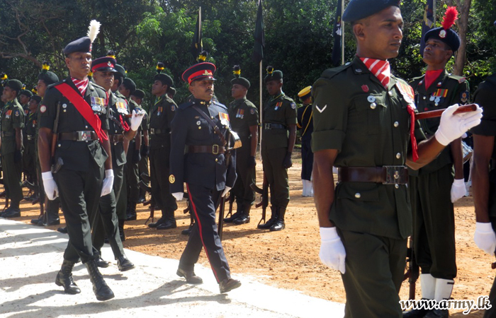 59 Division Sergeant Major Saluted On the eve of His Retirement