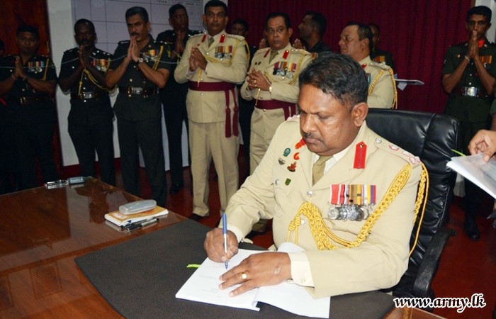 New 61 Division GOC Assumes Duties