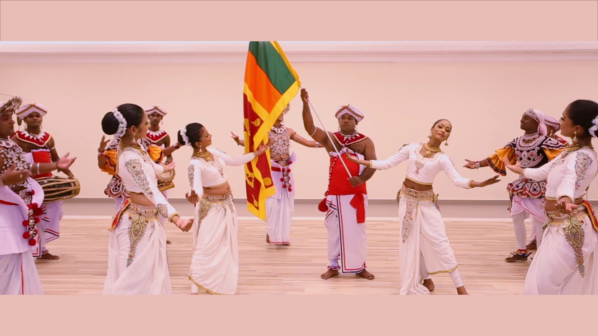 යුද්ධ හමුදා සංස්කෘතික කණ්ඩායම එක්සත් ජාතින්ගේ වෙසක් සැමරුමේ දී දස්කම් දක්වයි