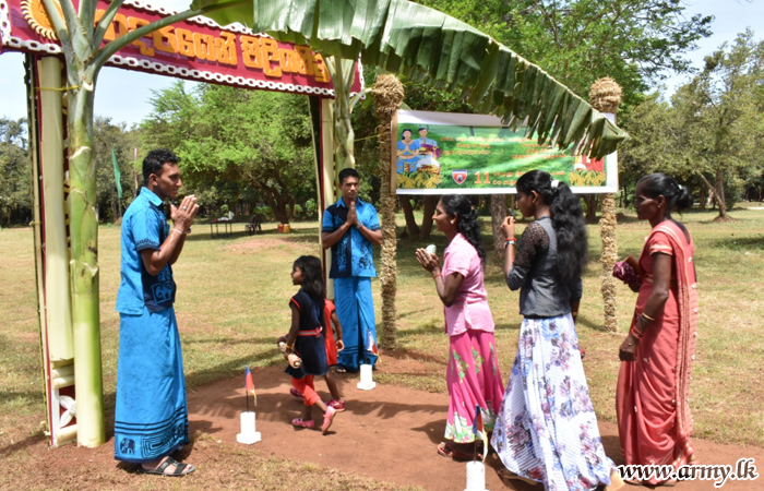 Army Troops & Civilians Share New Year Sweetmeats 