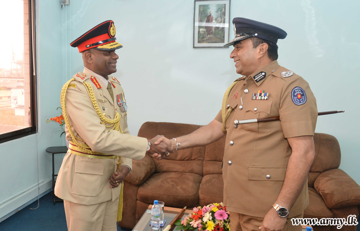 Police Hqrs Welcomes Commander of the Army  