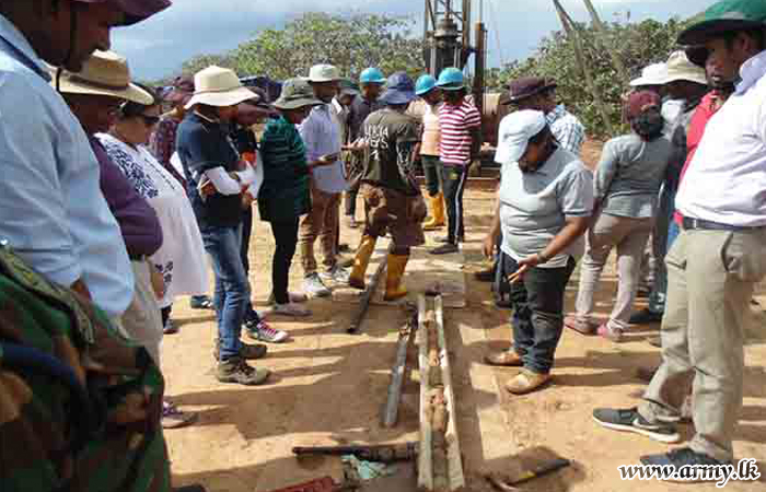 54 Div Troops Dig Agro-Wells & Get Water for Needy Villagers in Mannar