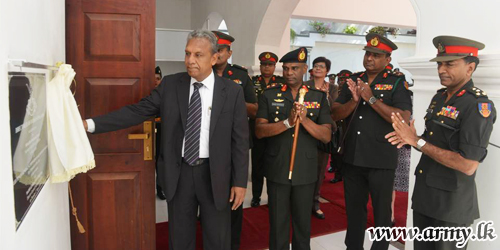 Sec. Defence Lauds SL Army's Honourable Achievements & Assures Best Support