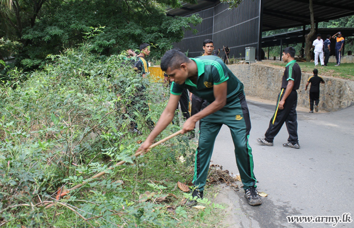 Army Troops with Others Clean Kandy