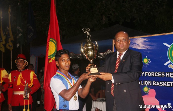 Kilinochchi Troops Compete in Basketball & Badminton 