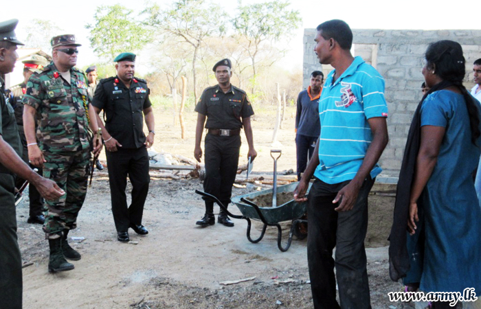 KLN Commander Inspects Army House Construction Project 