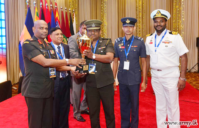 Army Commander Invited to the ARFRO Masterminds Competition Awards Ceremony