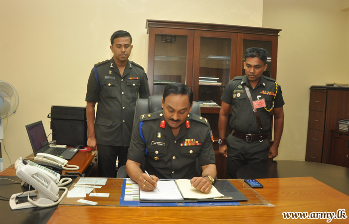 புதிய இராணுவச் செயலாளராக மேஜர் ஜெனரல் அஜித் விஜேசிங்க நியமனம்