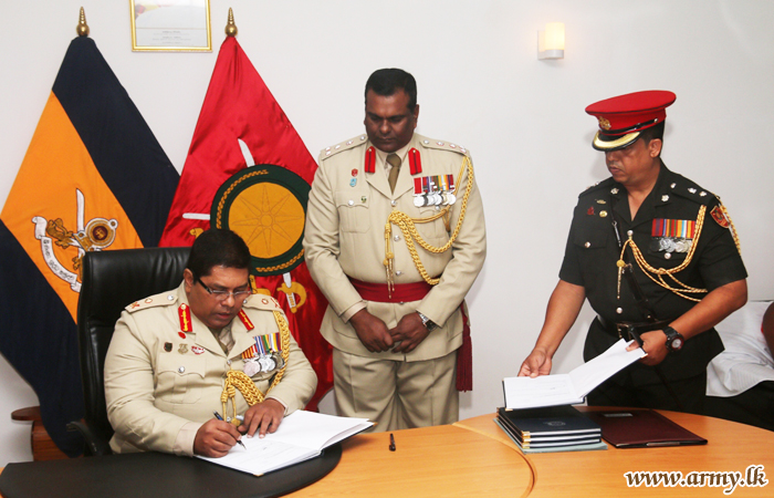 புதிய கிளிநொச்சி தளபதியவர்கள் கடமைப் பொறுப்பேற்பு