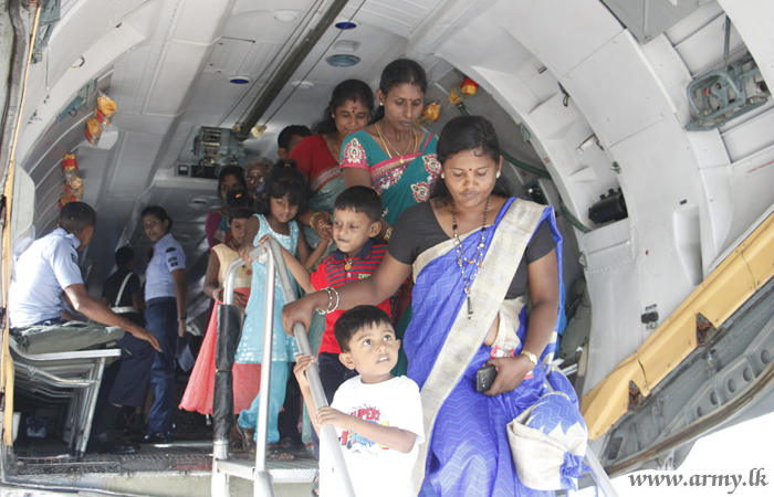 More than 220 Pre School Kids Visit Palali Airport 