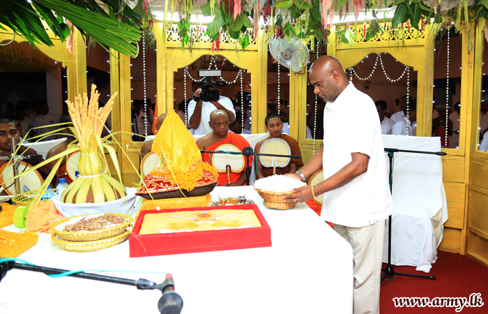 යුද්ධ හමුදාවට ආශීර්වාද පැතීමේ සර්වරාත්‍රික පිරිත් සජ්ඣායනාව සහ දානමය පිංකම බෝධිරාජාරාමයේ දී