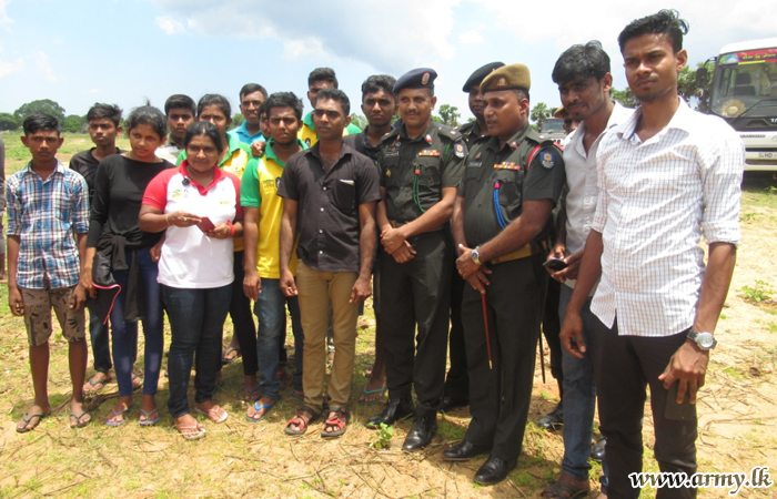 64 Div Troops Assist Conduct of Youth Exchange Programme in Muthiyankaddu
