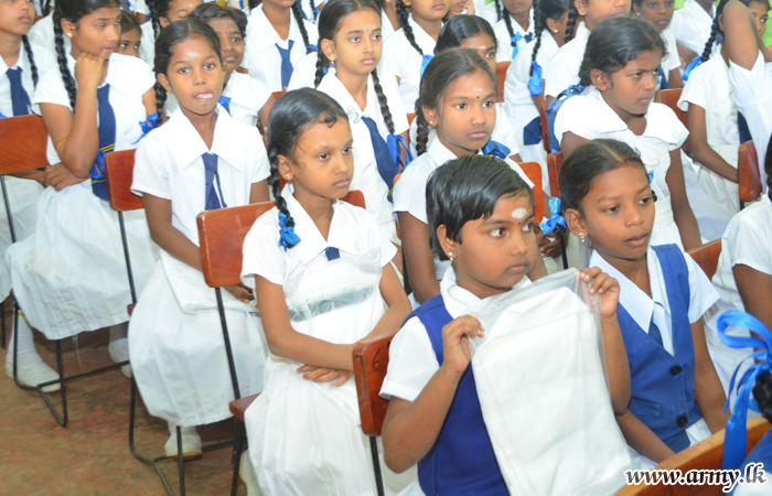 724 More Jaffna Students Get Incentives for Studies