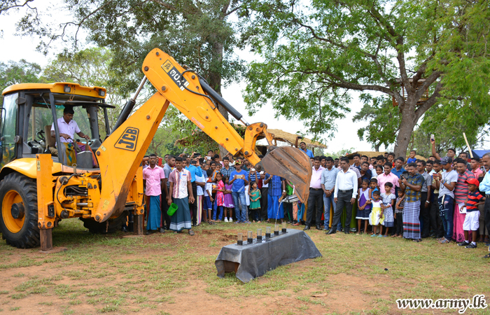 Engineer Brigade Hqrs in Boo Oya Marks New Year on Grand Scale 