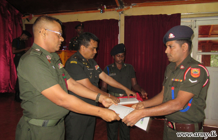 Central Troops Complete One-Month Long Computer Course