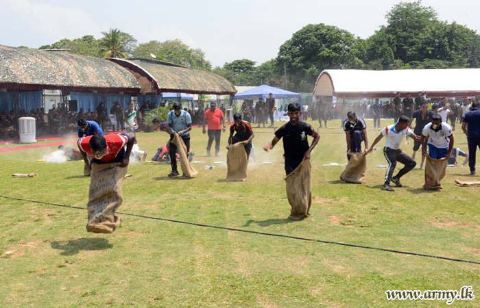 යුද හමුදා මුලස්ථානයේ ‘සුර්ය මංගල්‍යය’ අලුත් අවුරුදු උළෙල සියලු නිළයන්ගේ සහභාගිත්වයෙන්