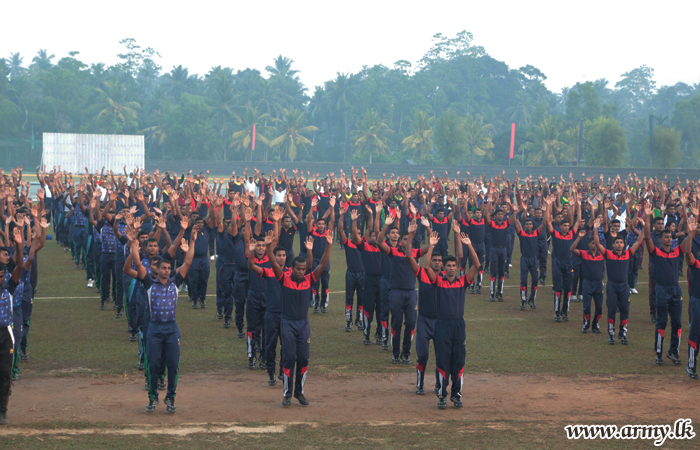  ‘ජාතික ශාරීරික යෝග්‍යතා සතිය’ සඳහා යුද හමුදාපති ඇතුලු සියලු නිලයින් දායක වේ  