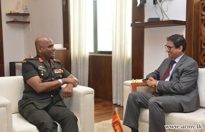 Bangladesh High Commissioner Pays Courtesy Call on Commander of the Army