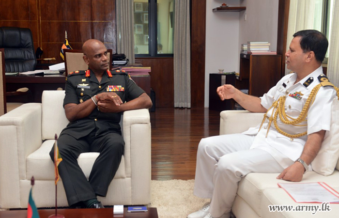 Outgoing Bangladesh Defence Advisor Meets Commander before His Departure 
