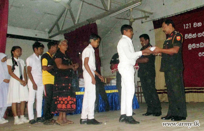 Sick Children in Moneragala District Given Incentives 