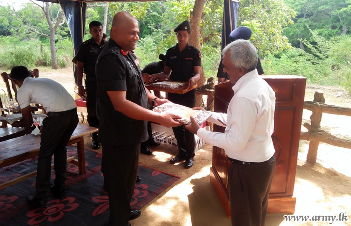 CAVT in Kala Oya Offers New Year Treat to Civil Employees 