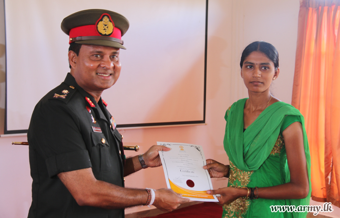 Kilinochchi Troops Coordinate Multiple Community Projects