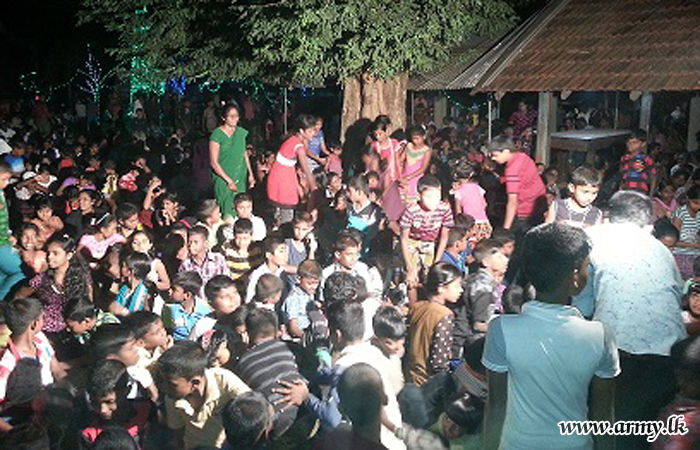 68 Division Troops Share Christmas Spirits with Mullaittivu Civil Community 