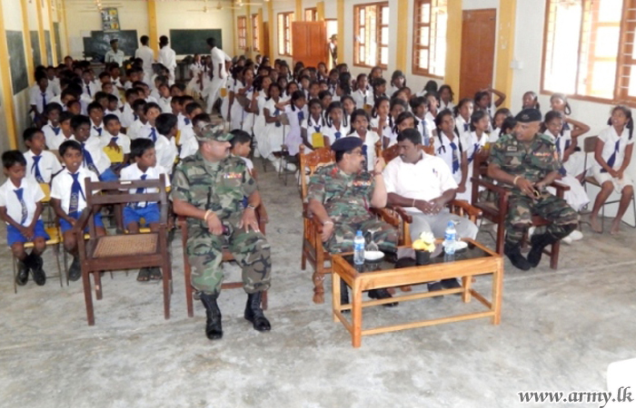65 Division Educates Children on Coastal Area Protection