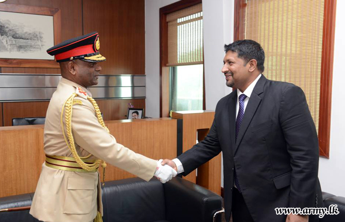 State Minister of Defence Offers Best Wishes to the Commander