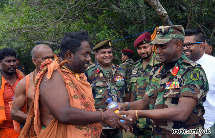 Commander Partakes of Meals with ‘Paada Yathra’ Pilgrims