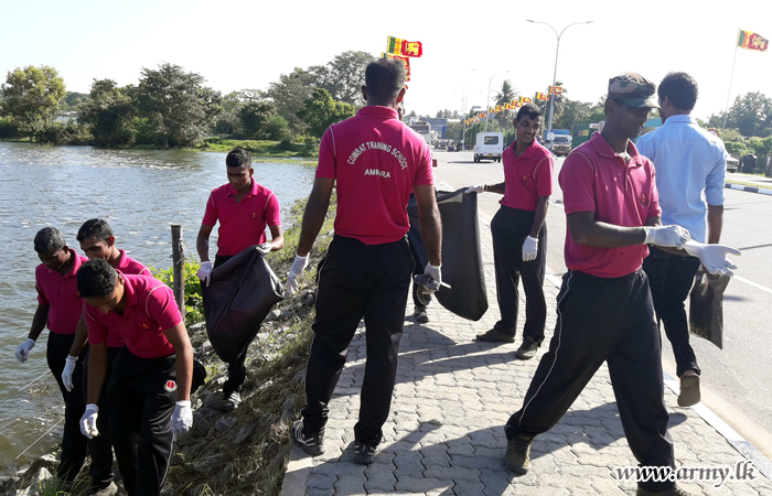 CTS Troops Clean Ampara Town & Inginiyagala Road 