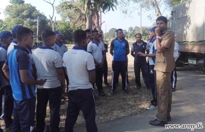 මදුරු මර්ධන වැඩසටහන සඳහා කිලිනොච්චි භට පිරිස්හි දායකත්වය