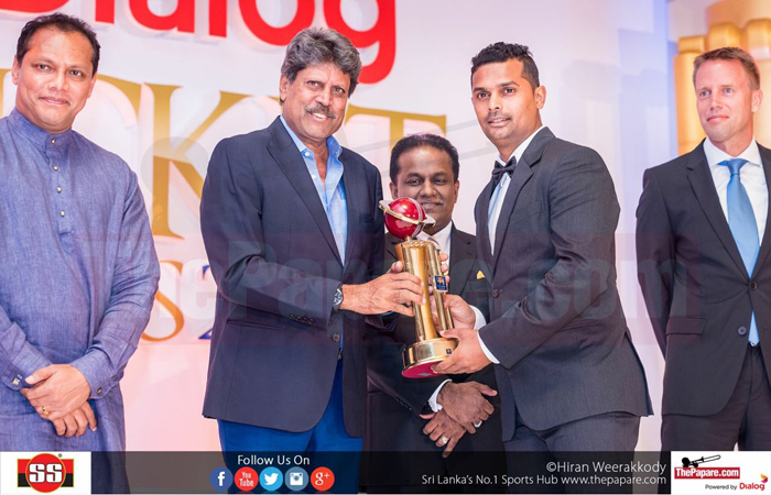 டயலொக் நிறுவனத்தினால் இராணுவ கிரிக்கெட் வீரர்களுக்கு  விருதுகள் 