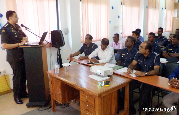 Signals Conducts Training Session for OUSL Security Staff