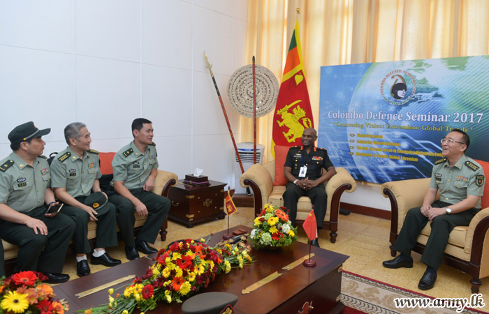 5 More Senior Foreign Delegates Pay Courtesy Calls on Commander of the Army